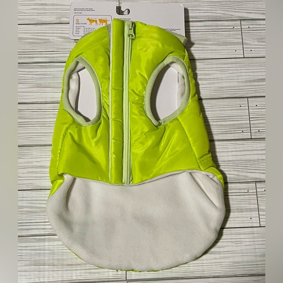 NWT Boots & Barkley Bright Green Puffer Vest for Pets. Size Small. - Picture 3 of 6